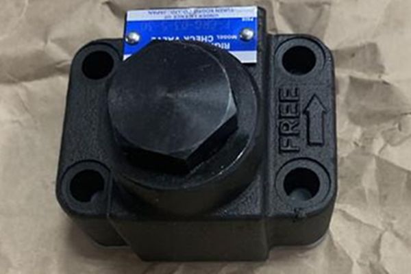 日本油研單向閥CRG-06-04-50 ，原裝正品，現(xiàn)貨供應(yīng)